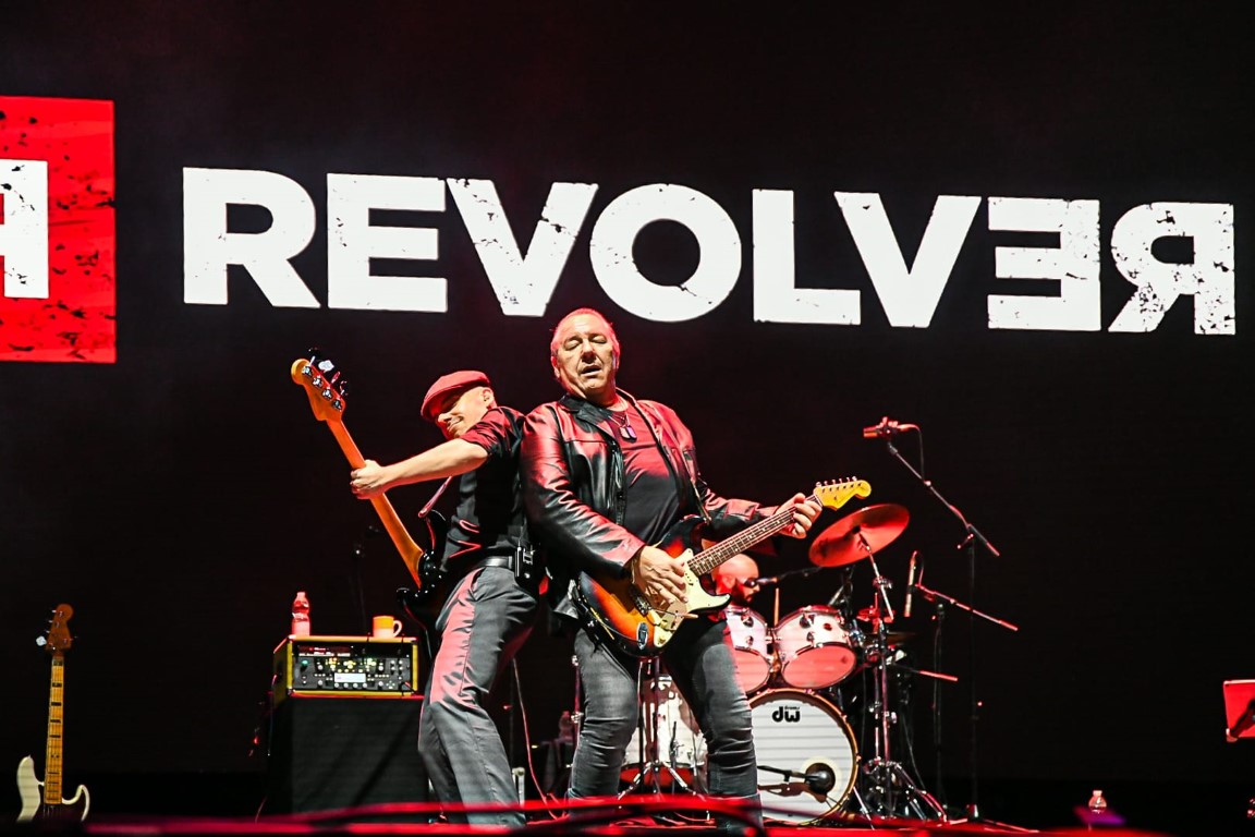 Galería gráfica de El Roig Arena vibra con el festival Locos por la música