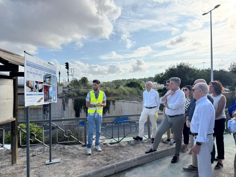 El Conseller visita las obras  Foto: GVA