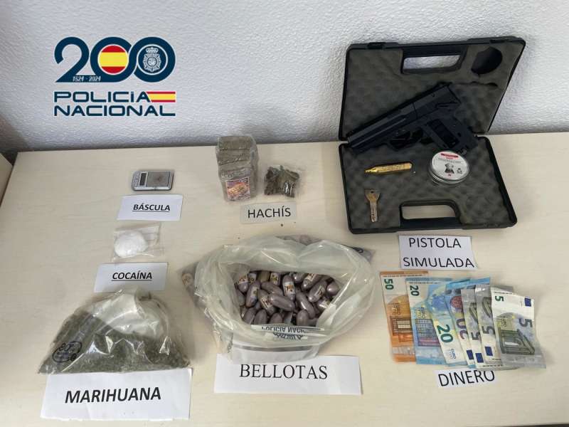 Material incautado por la Polica. EPDA