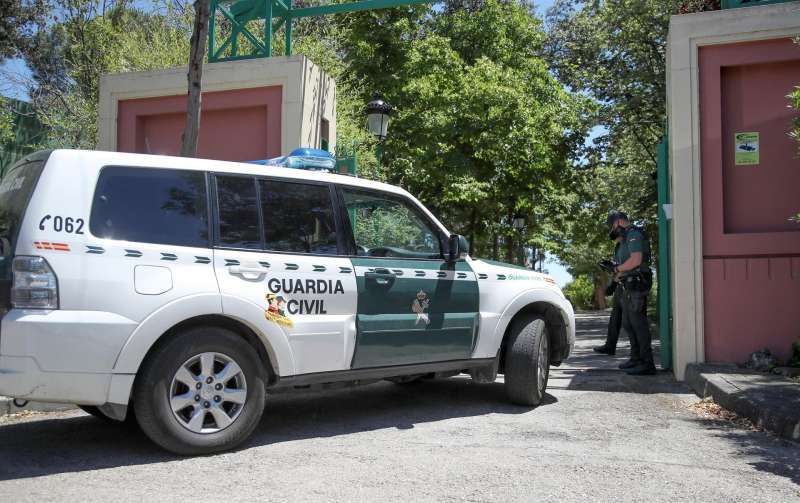 Imagen de archivo de un vehículo de la Guardia Civil. EFE/David Fernández/Archivo