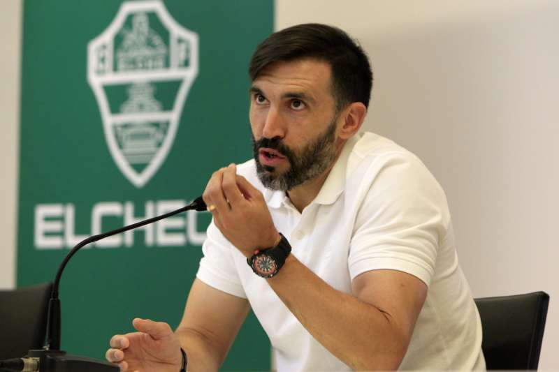 El Elche de Sarabia no quiere desengancharse de la zona alta. EFEMorellARCHIVO
