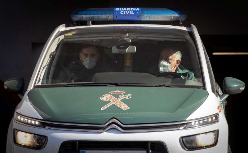Imagen de archivo de un coche de la Guardia Civil. EFE/Villar López
