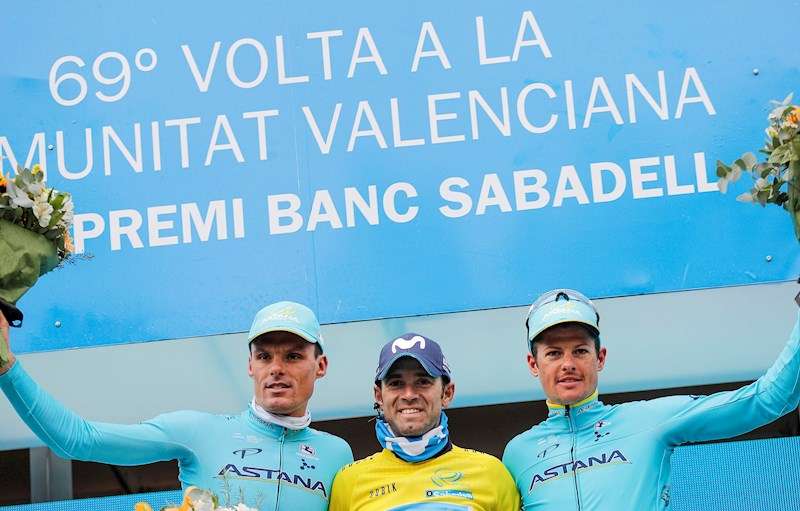 El corredor murciano del equipo Movistar, Alejandro Valverde (c), vencedor de la 69ª edición de la Volta Ciclista a la Comunitat Valenciana, en el podio junto a los corredores del equipo kazajo Astana, el murciano Luis León Sánchez (i), y el danés Jakob Fuglsang  /EFE