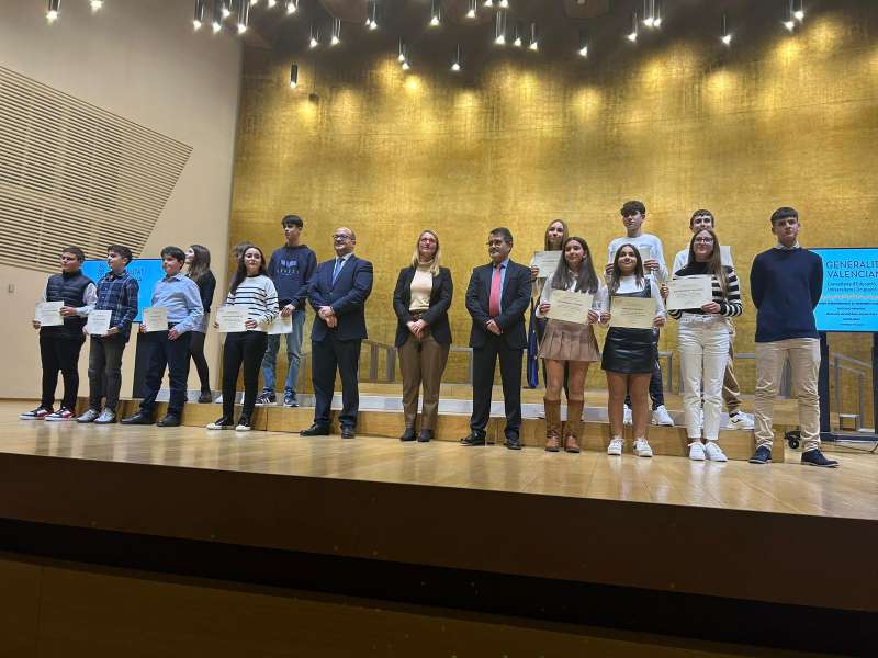 El Premio Extraordinario al Rendimiento de ESO de 2021-22 ha reconocido a 167 estudiantes de la provincia de Alicante y a 11 de Bachillerato