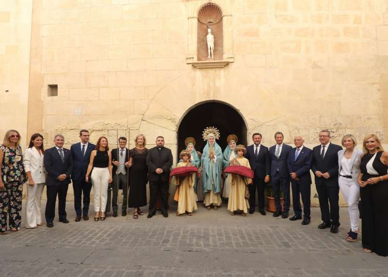 El presidente de la Diputación de Alicante asiste en la ciudad ilicitana al ensayo general de la obra. EPDA