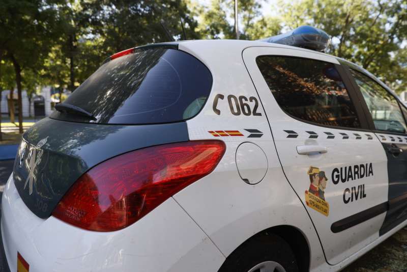 Coche de la Guardia Civil con el logotipo del cuerpo. EFEMariscalArchivo