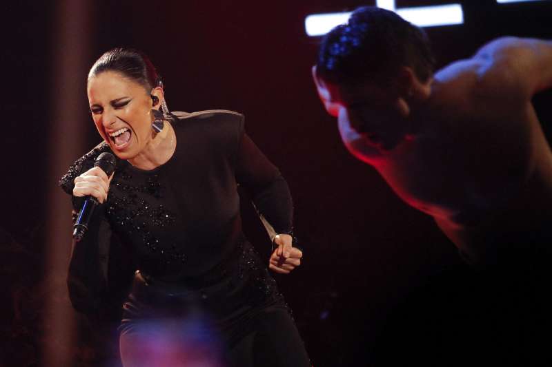 La cantante María Peláe durante su actuación. EFE/Morell
