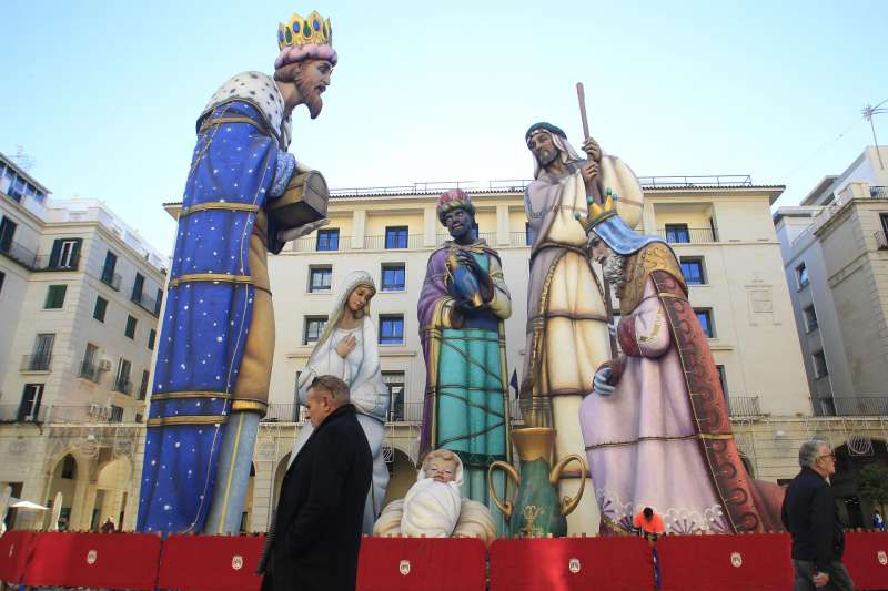El Bel�n Monumental cuenta con figuras como la de un Ni�o Jes�s que mide 3,25 metros. EFEMorell