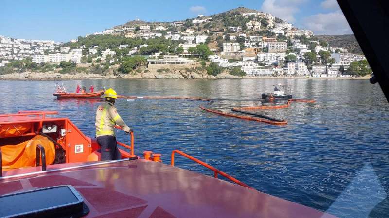 Operativo en Roses, Girona. Salvamento Martimo