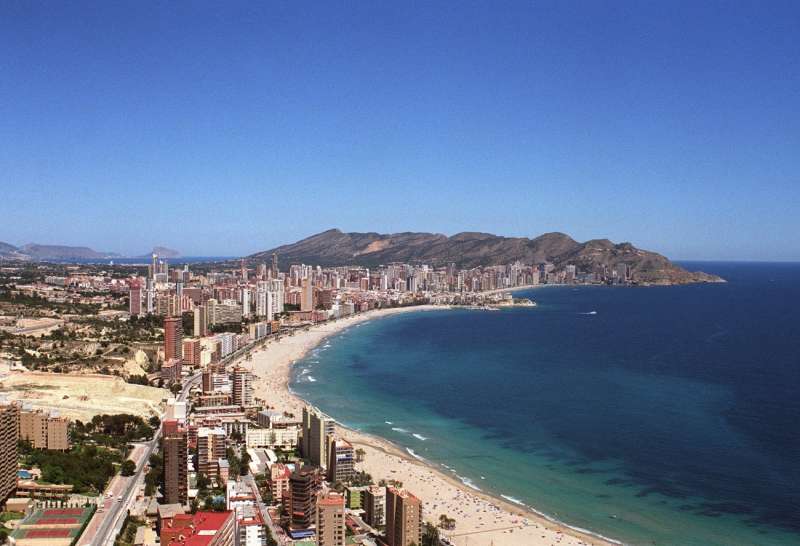 Vista de Benidorm. Archivo EFE Claudia Munaiz