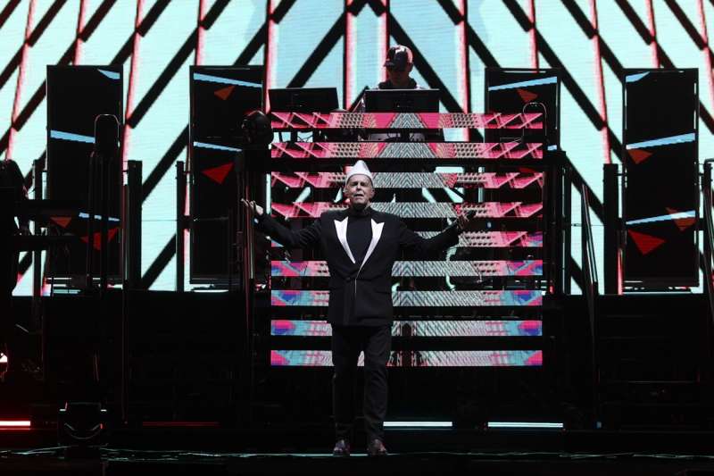 Los integrantes del do britnico Pet Shop Boys durante un actuacin. EFEMiguel A.Lopes
