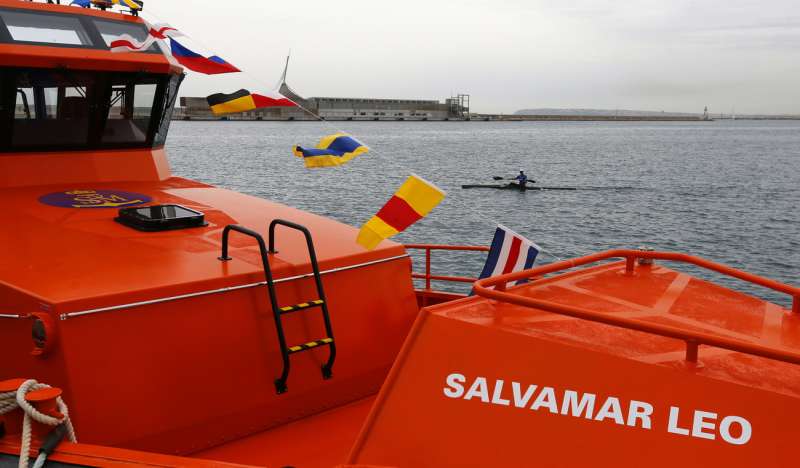 Detalle de la embarcaciÃ³n de Salvamento MarÃ­timo, la Salvamar Leo. EFE/Manuel Lorenzo/Archivo