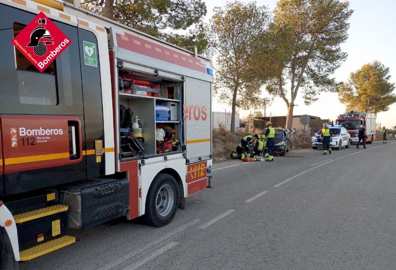 Actuacin de los equipos de emergencia en el accidente.Consorcio Provincial de Bomberos de Alicante