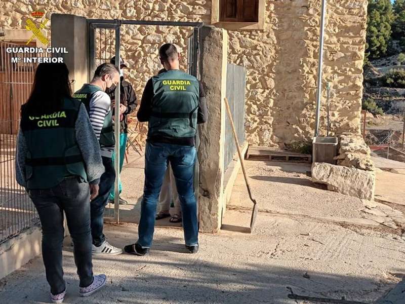 Imagen de la operación facilitada por la Guardia Civil. /EFE  Imagen de la operación facilitada por la Guardia Civil. /EFE