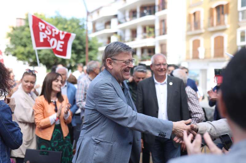 El president de la Generalitat y candidato socialista a la reelección, Ximo Puig, en un acto esta tarde en Dénia, en una imagen difundida por el PSPV.
