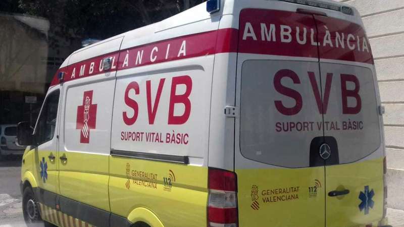 Una ambulancia de la Unidad de Soporte Vital Bsico. EPDA