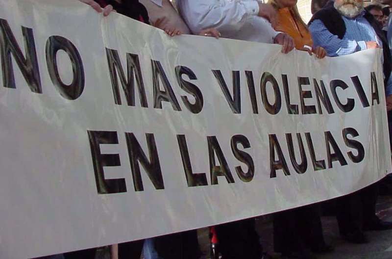 Profesores protestan contra la violencia en las aulas. EFEJOAQUIN SANCHEZArchivo
