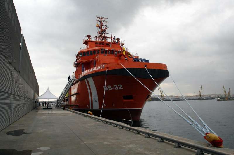 Buque polivalente de Salvamento Mar�timo Clara Campoamor en Alicante. EFEMorellArchivo
