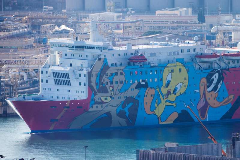 El crucero Moby Dada, convertido durante mes y medio en un hotel flotante para policas y guardias civiles durante el referndum ilegal en Catalua del 1 de octubre de 2017. EFEQuique GarcaArchivo
