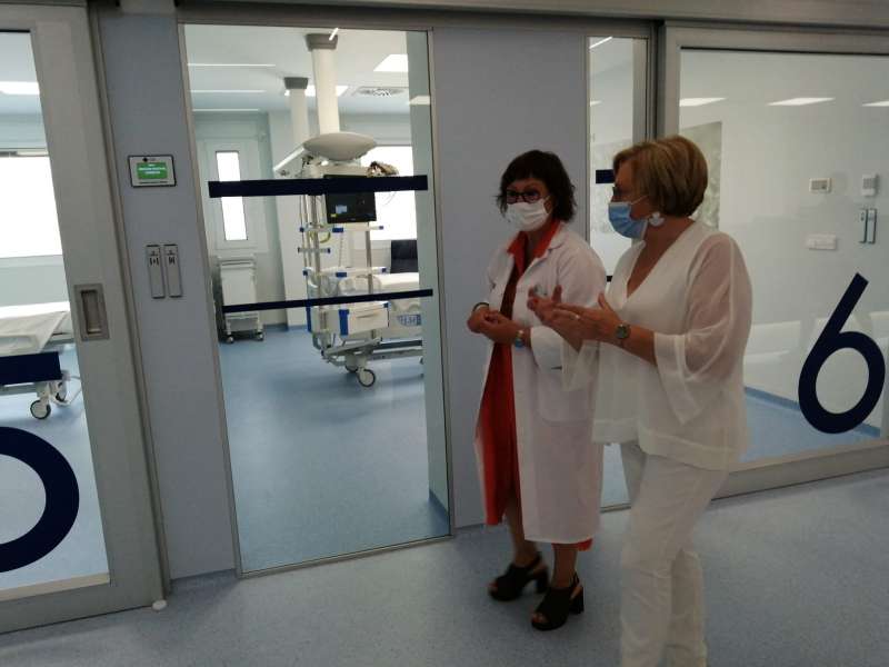 Visita de la consellera de Sanitat, Ana Barceló, al Hospital de Elda. / EPDA