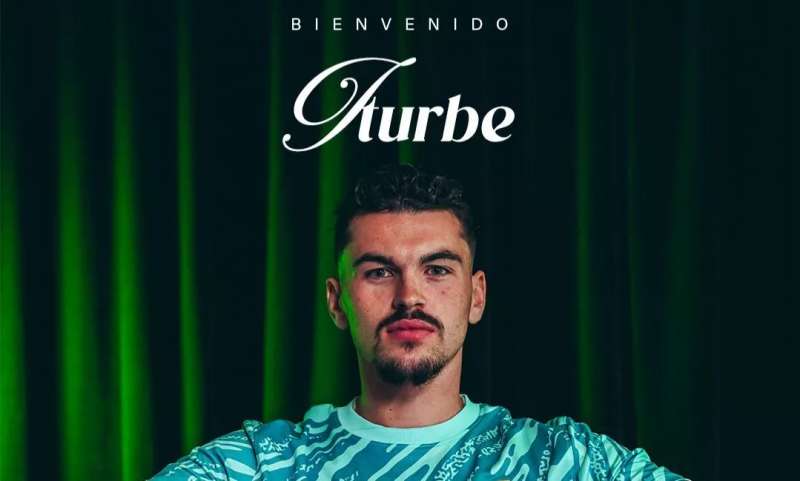Cartel del anuncio de Iturbe como nuevo portero del Elche CF.EPDA